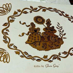 Vintage placemats and napkins in original box